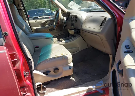 2000 Ford Expedition Eddie Bauer from USA, damaged, VIN 1FMEU17L9YLB93223